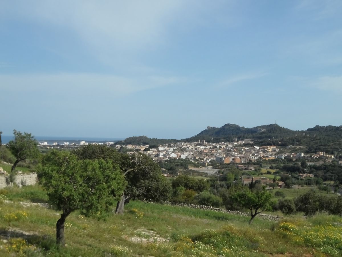 Utsikt över Porreres och det vackra landskapet på Mallorca
