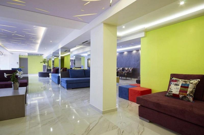 Mistral Bay Hotel - Image 10