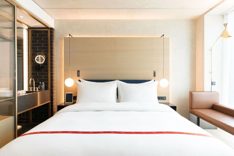 Ruby Emma Hotel Amsterdam - Image 5
