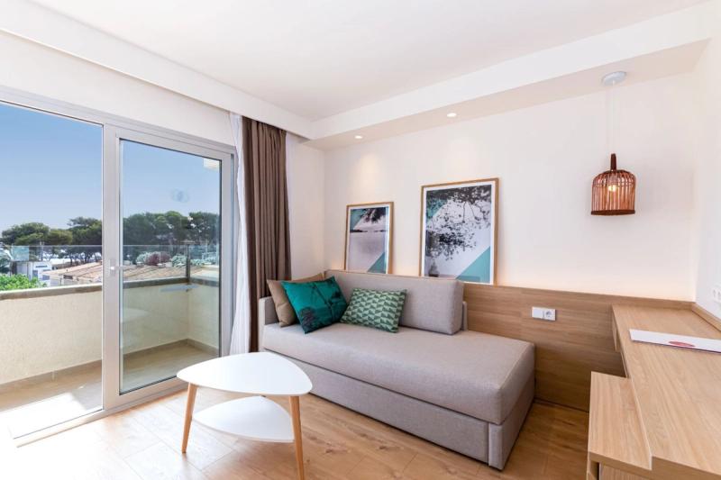 JS Portocolom Suites - Image 3