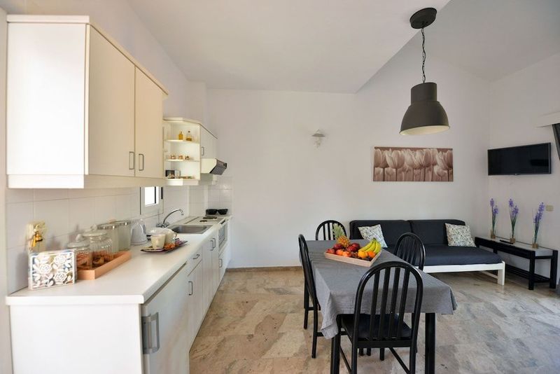 Hotel Anna Apartments - Image 3