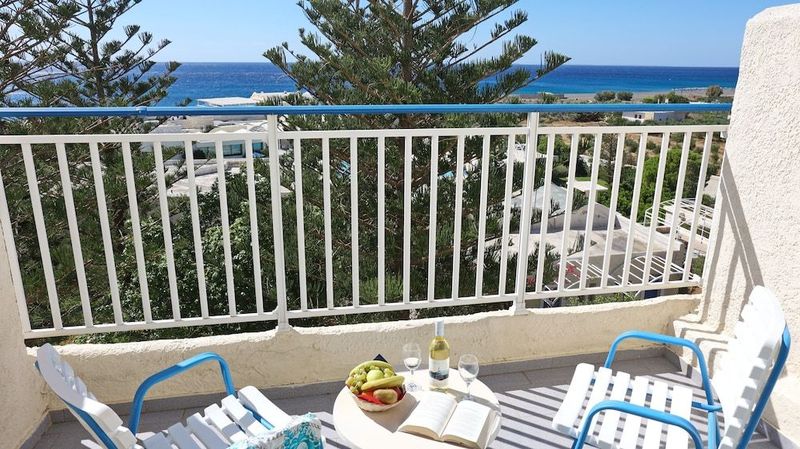 Mare Blue Hotel - Image 3