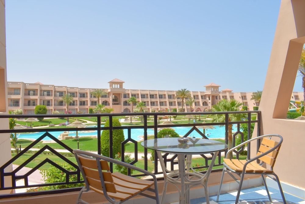 Jasmine Palace Resort & Spa - Image 2