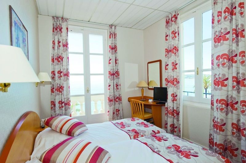 Hotel Vacances Bleues Balmoral - Image 4