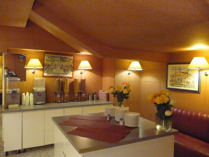 Hotel Ambassadeur - Image 10