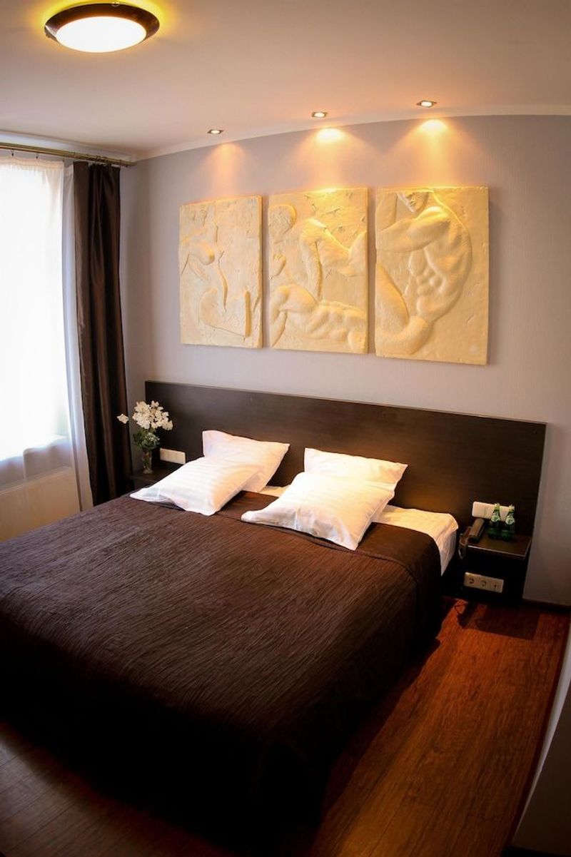 Primo Hotel - Image 1