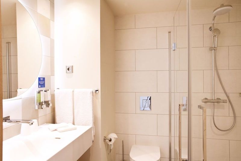 Hampton by Hilton Vienna Messe - Image 10