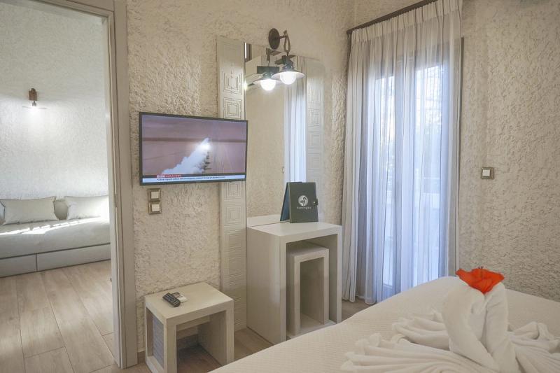Flamingos Hotel - Image 4