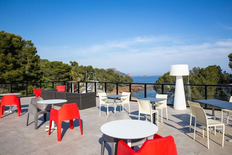 SOWELL HOTELS La Plage - Image 8