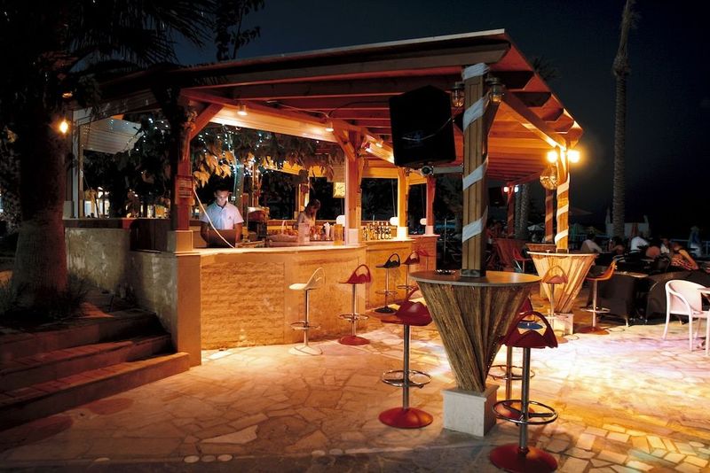 Eri Beach & Village - Image 8
