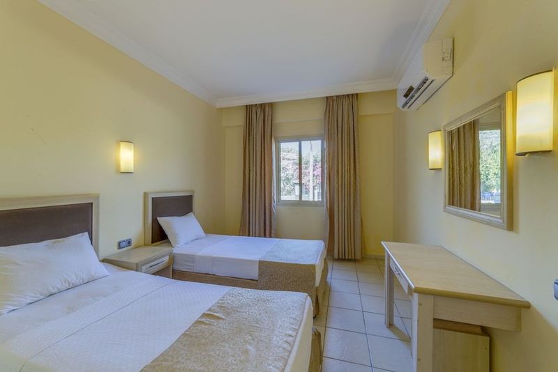 Alenz Hotel Apartments - Image 6