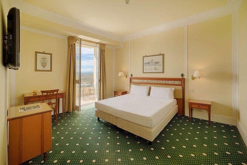 Hotel NH Caltagirone Villa San Mauro - Image 3