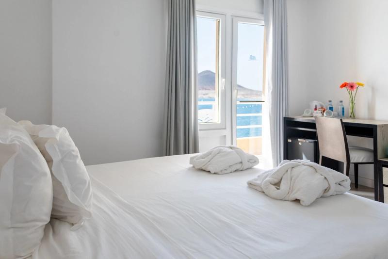 Hotel Medano - Image 8