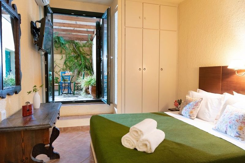 Porto Sisi Hotel Apartments - Image 10