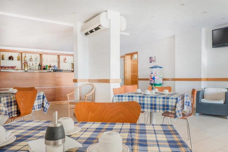 Qawra Point Holiday Complex - Image 3