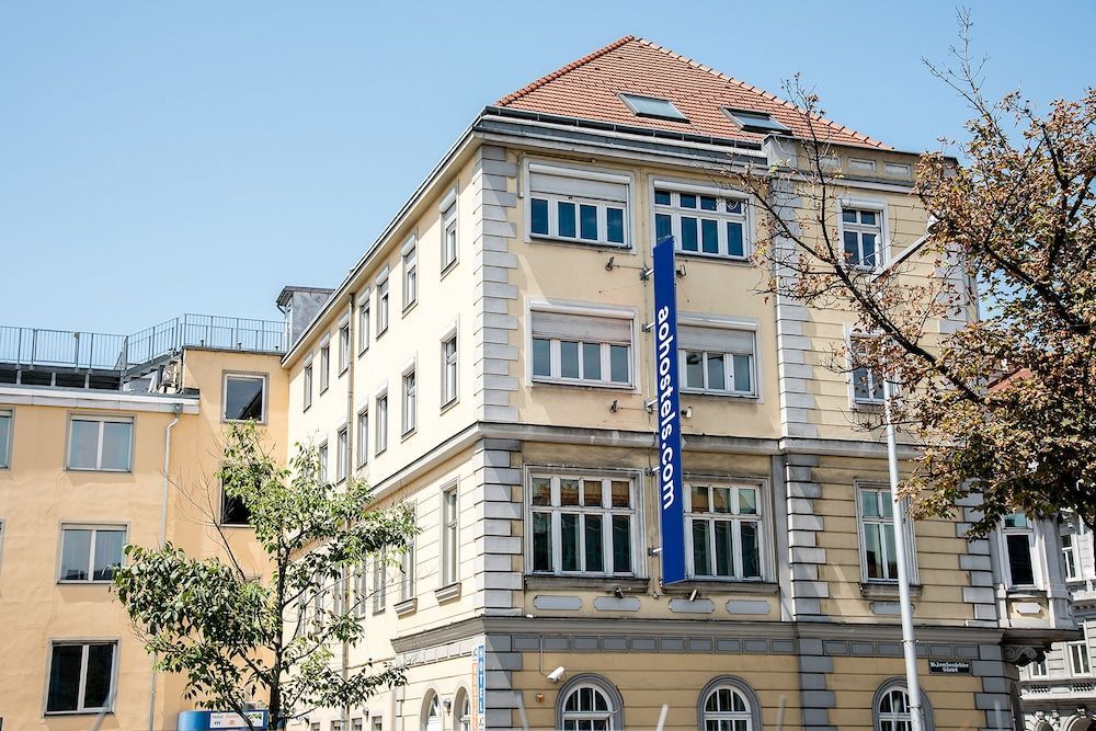a&o Wien Stadthalle - Image 7