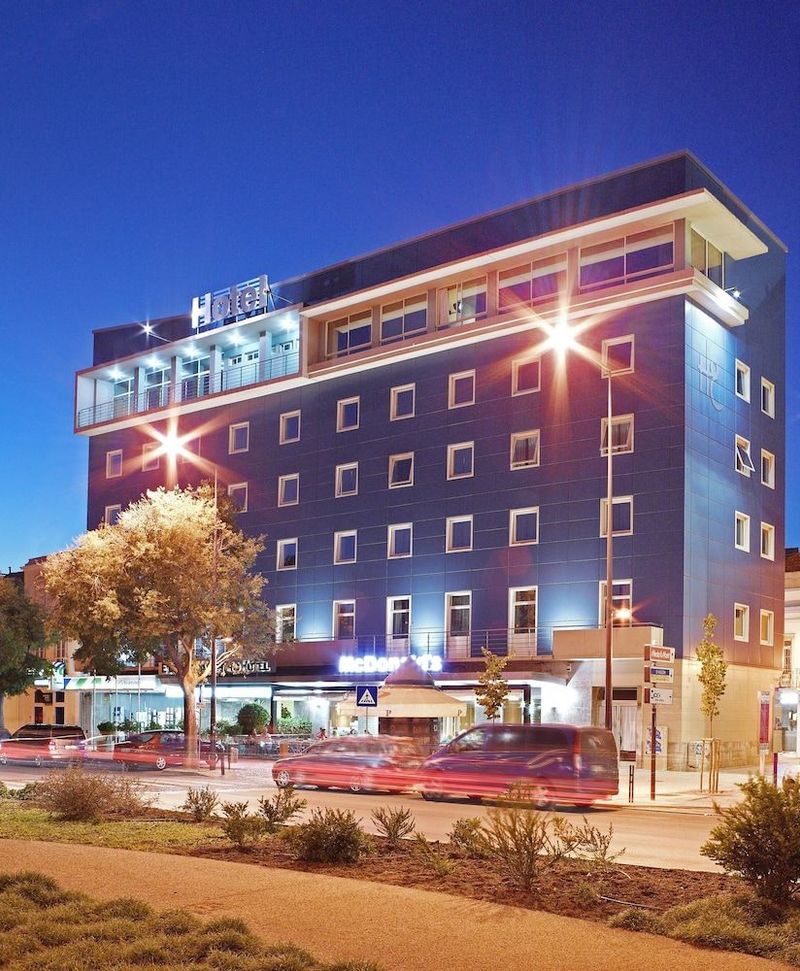 Luna Esperanca Centro Hotel - Image 3