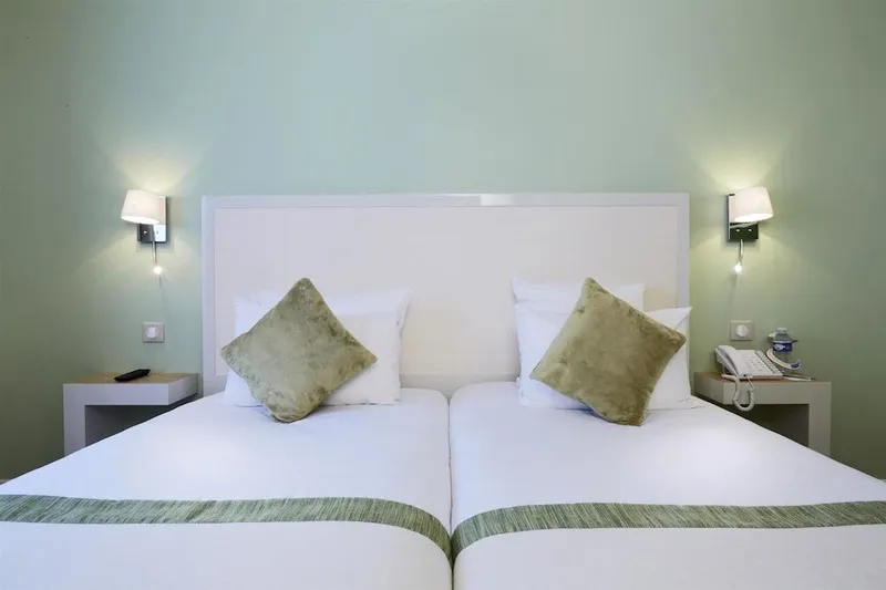 Hotel Kyriad Paris 18 - Porte de Clignancourt - Montmartre
