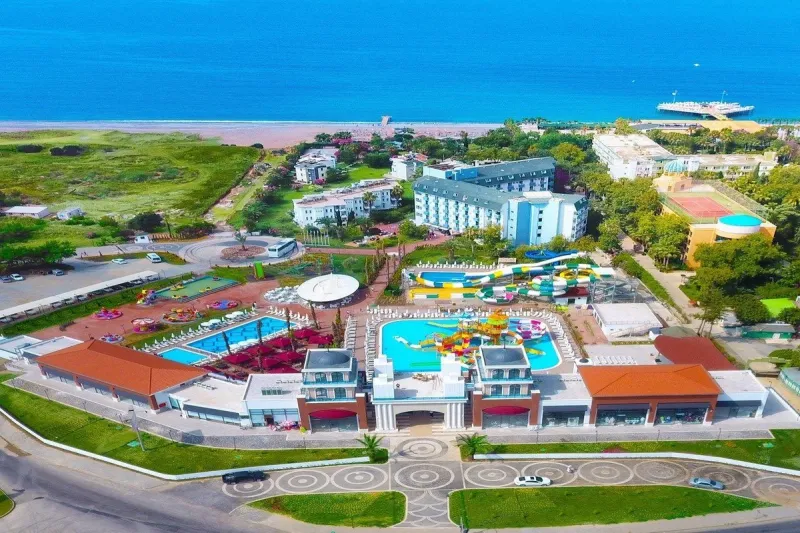 Club Aqua Plaza Hotel