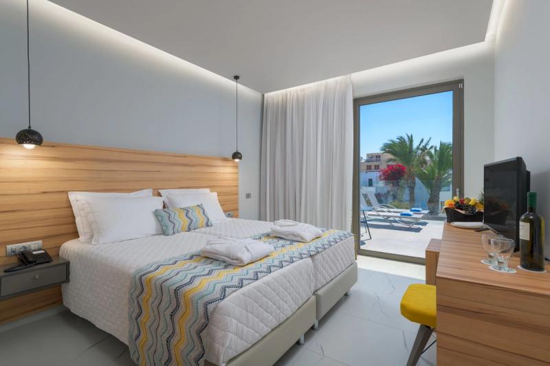 Avra Beach Resort Hotel & Bungalows - Image 10