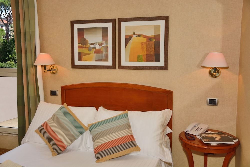 LH Hotel Lloyd Rome - Image 5