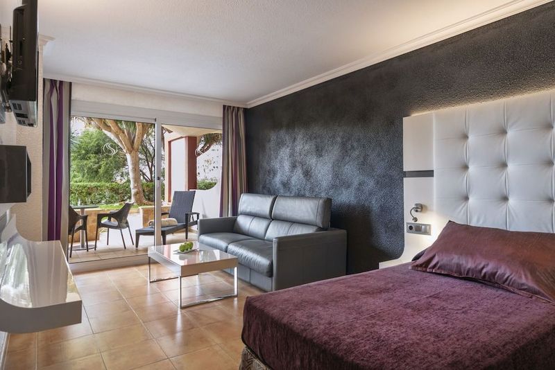 Salles Hotel Marina Portals - Image 3