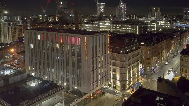 Hotel Brooklyn - Image 2