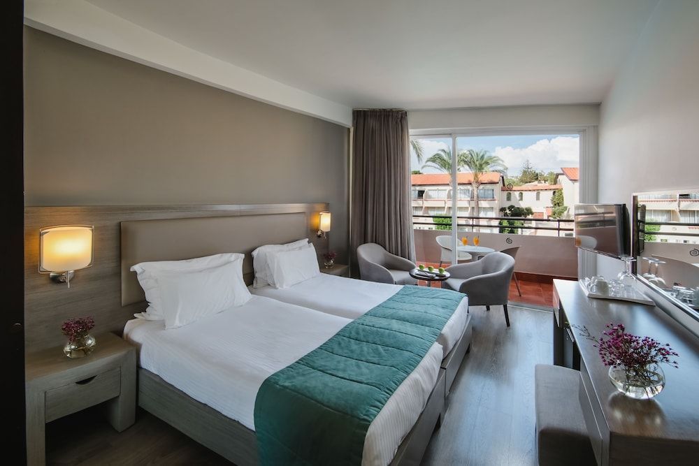Napa Plaza Hotel - Image 5