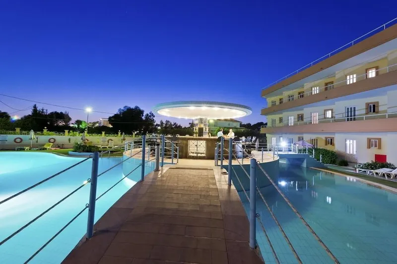 Bayside Hotel Katsaras