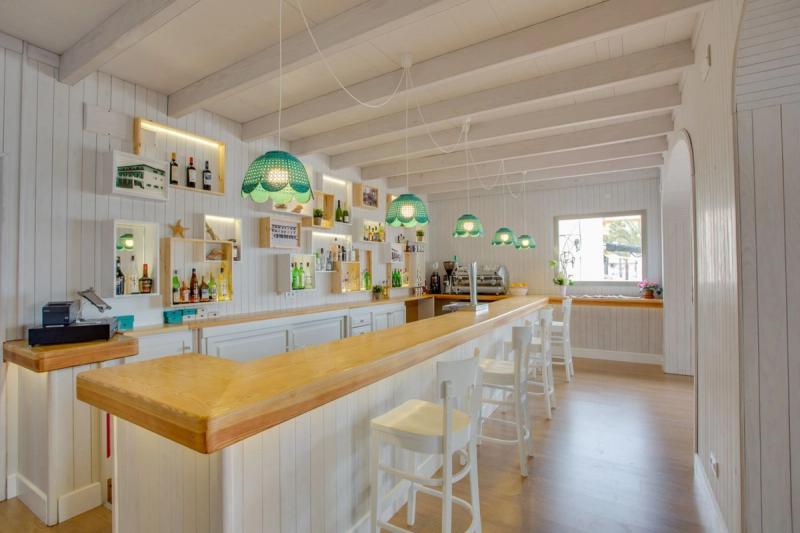 Llaut Boutique Hotel - Image 9