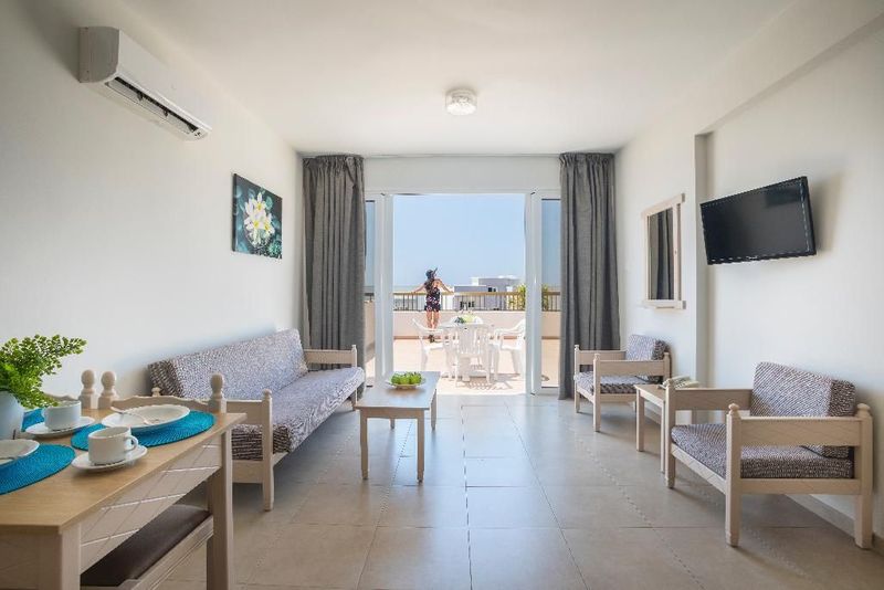 Christabelle Hotel Apartments - Image 3
