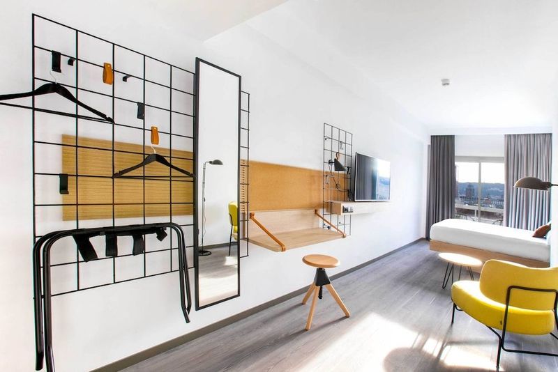 Moxy Barcelona - Image 8