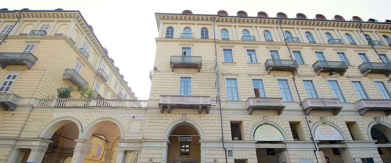 Best Western Crystal Palace Hotel - Image 2