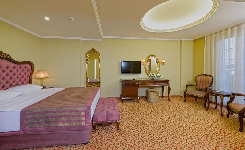 Museum Hotel Antique Roman Palace - Image 10