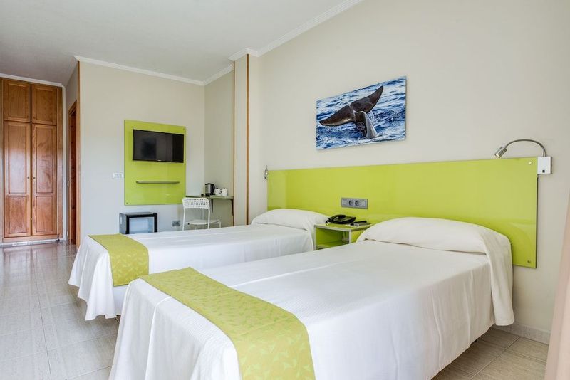 Andrea's Hotel Tenerife - Image 8
