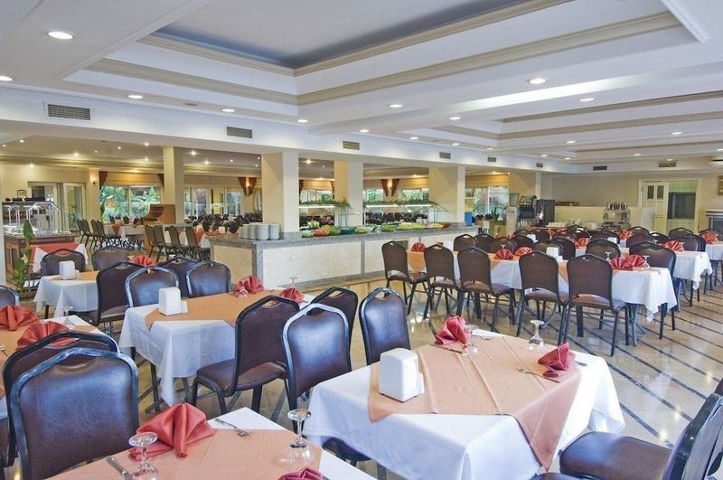 Club Hotel Sunbel - Image 6