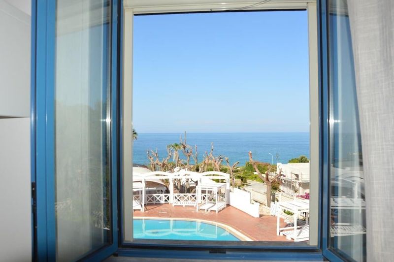 Hotel La Corvetta - Image 10