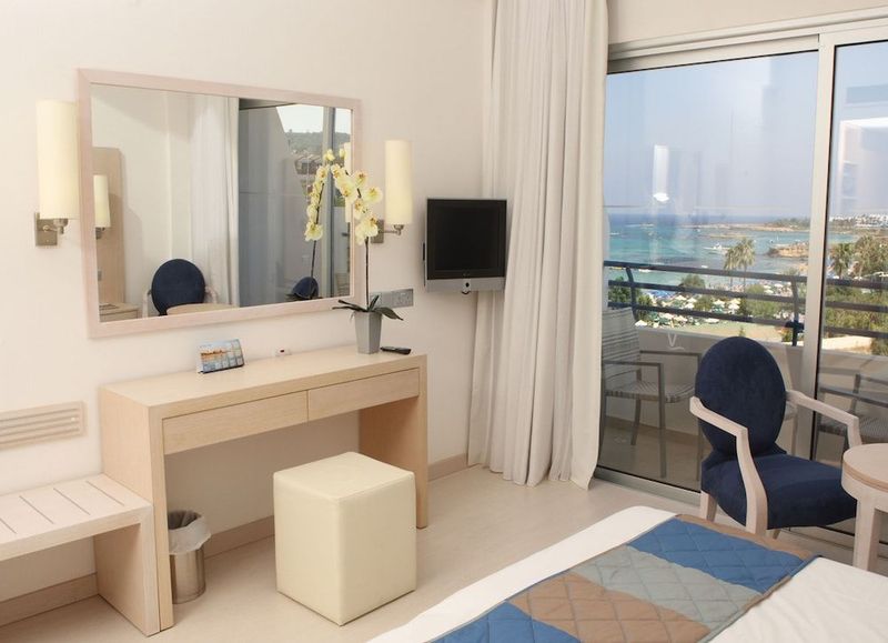 Vrissiana Beach Hotel - Image 7