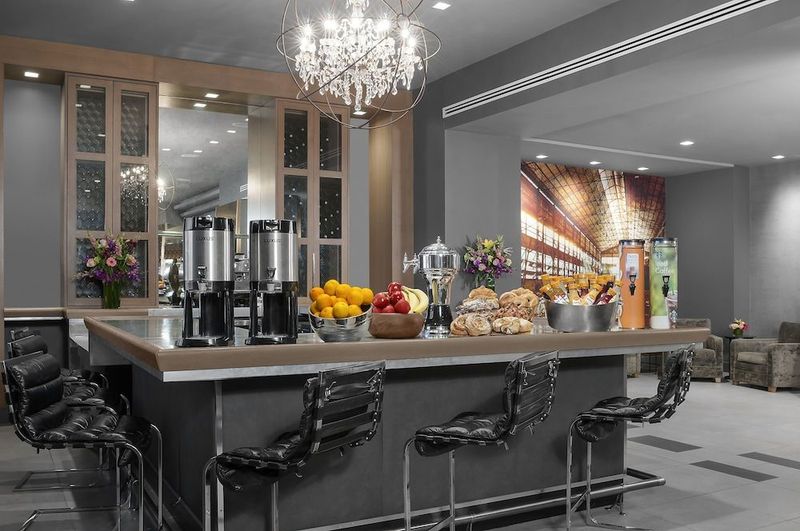 The Manhattan at Times Square Hotel - Image 3