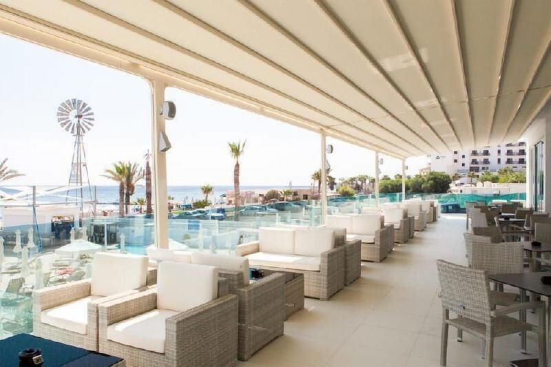 Vrissaki Beach Hotel - Image 9