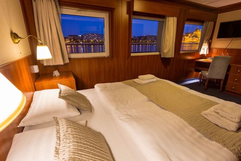 Grand Jules - Boat Hotel - Image 7