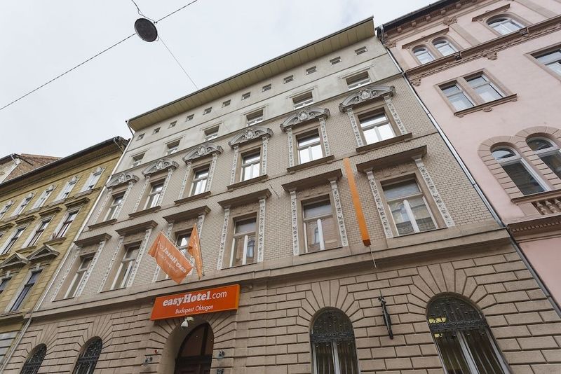 easyHotel Budapest Oktogon - Image 10