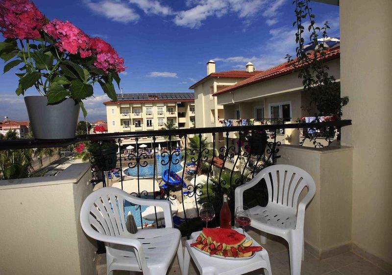 Sun City Apartments - Image 2