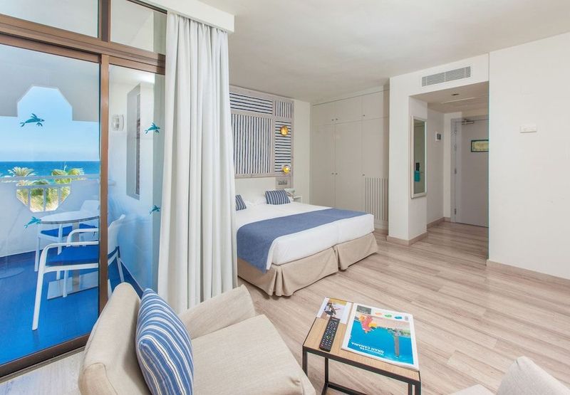 Corallium Beach - Image 5