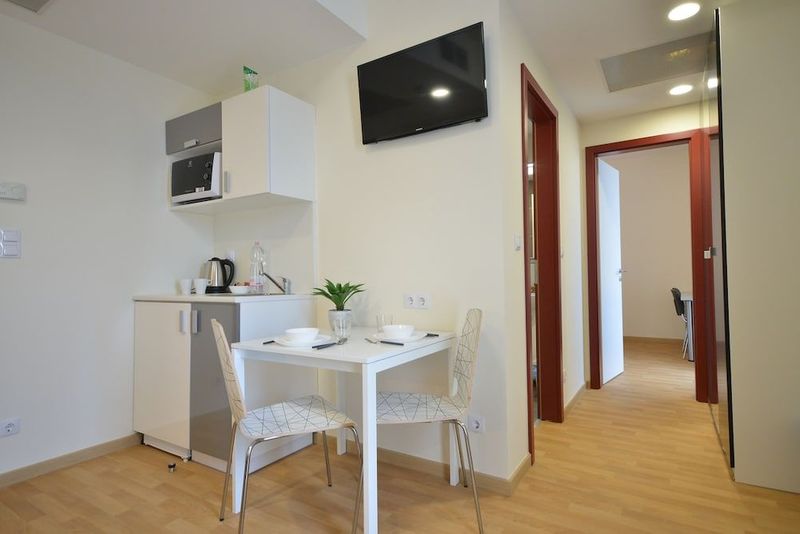 Di Verdi Imperial Hotel - Image 4