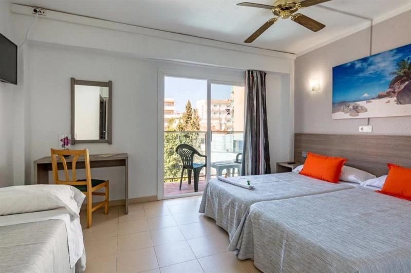 Hotel Costa Mediterraneo - Image 6