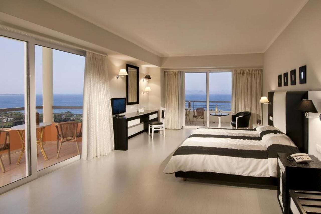 Kipriotis Panorama Hotel & Suites - Image 3