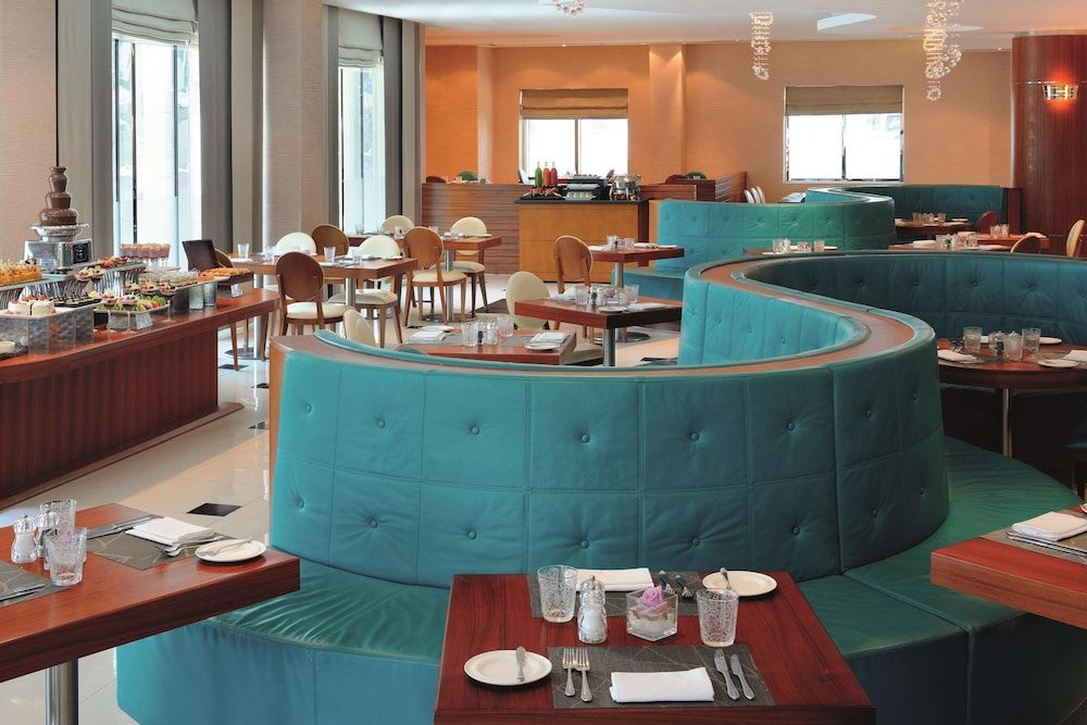 AVANI Deira Dubai Hotel - Image 6