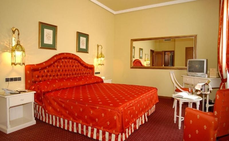Hotel Moon Dreams El Cortijo - Image 4