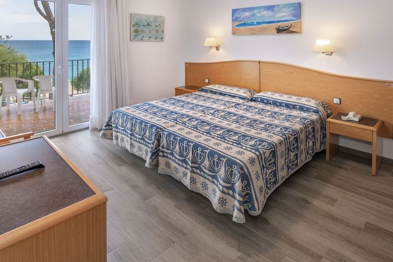 Hotel GHT Xaloc - Image 2